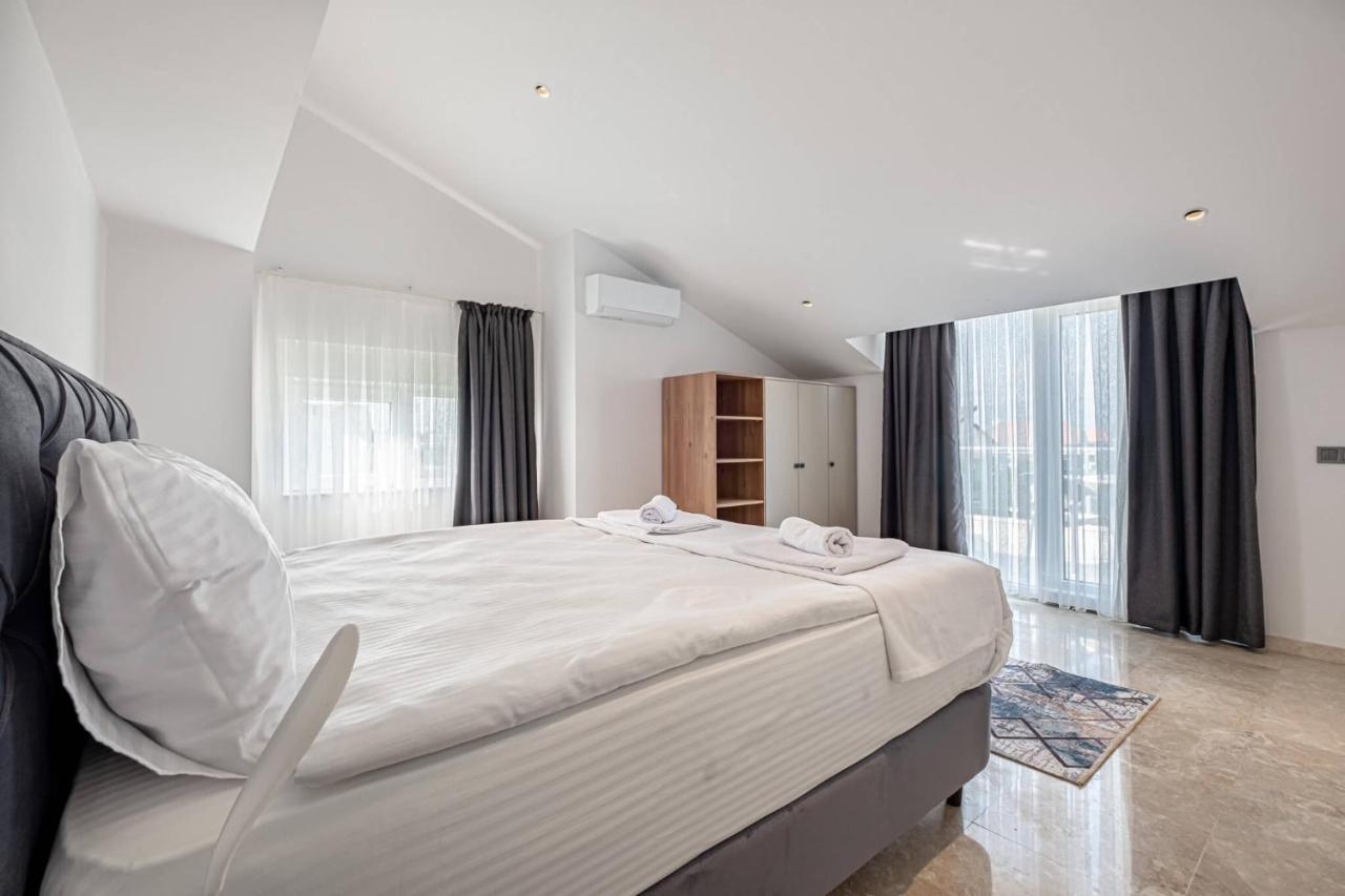 Belek Deluxe Suit 外观 照片